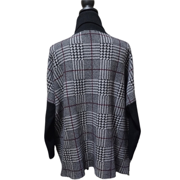 Nordstrom Joseph A Houndstooth Turtleneck Sweater - Picture 3 of 12